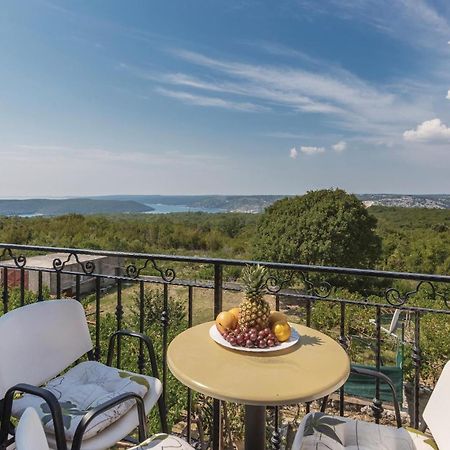 Pet Friendly Apartment In Koromacno With Wifi Exterior foto