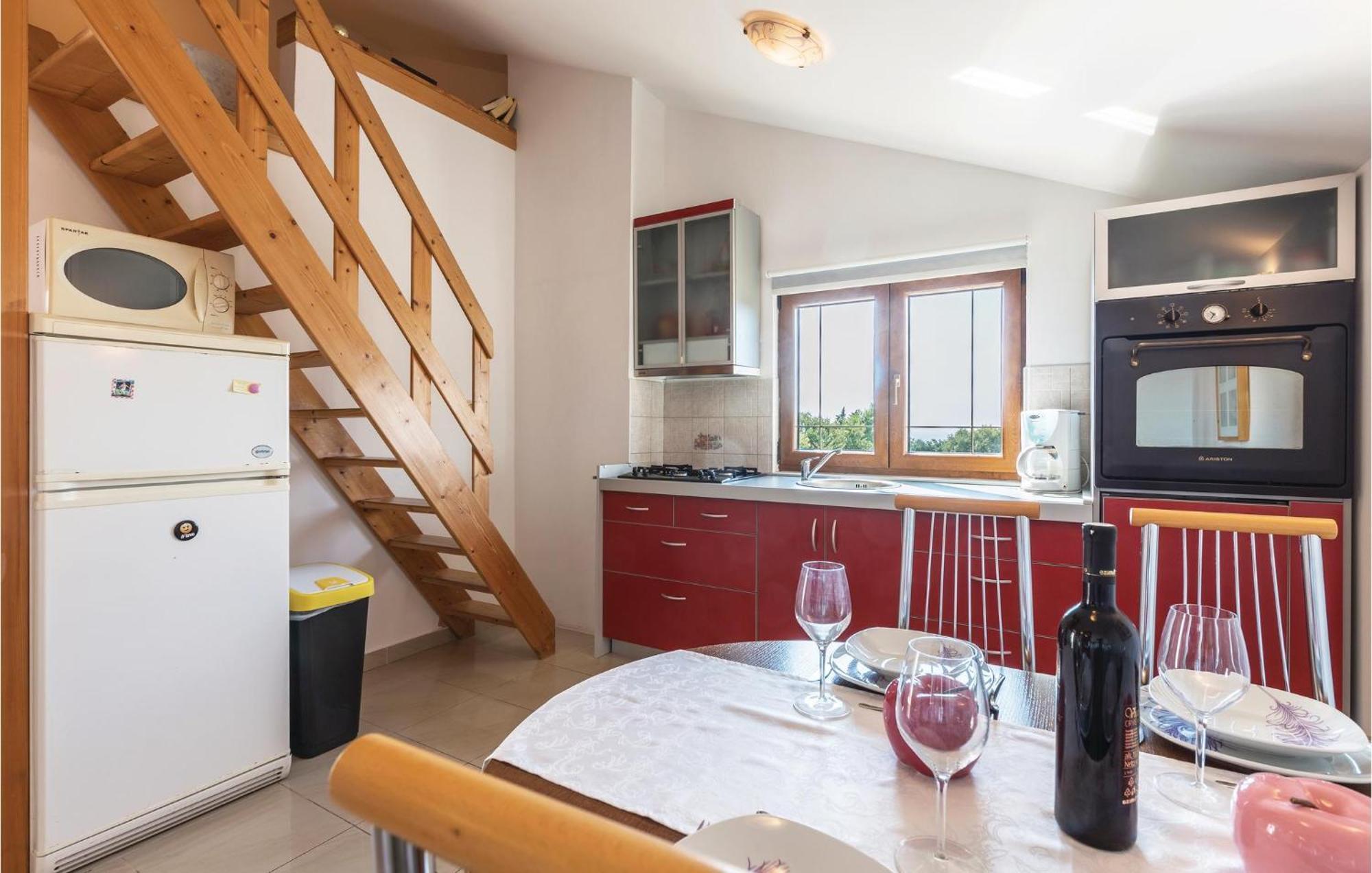 Pet Friendly Apartment In Koromacno With Wifi Exterior foto