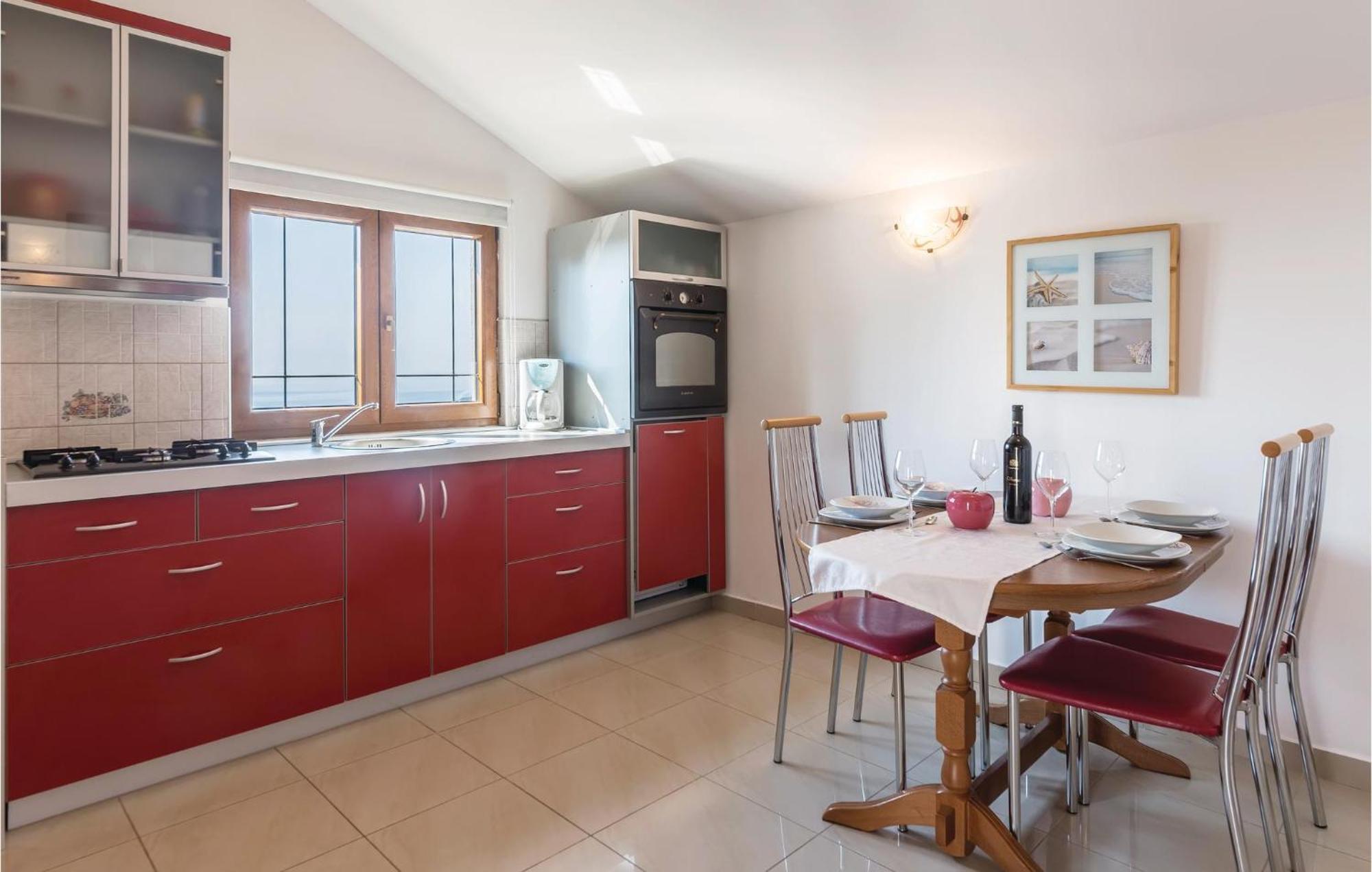 Pet Friendly Apartment In Koromacno With Wifi Exterior foto